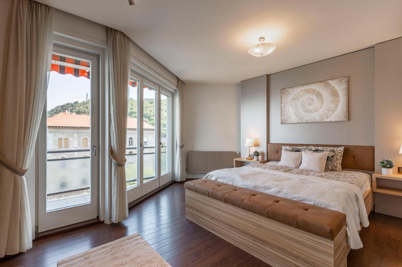 Luxury Residence With A Beautiful View For The Danube River Budapeste Exterior foto